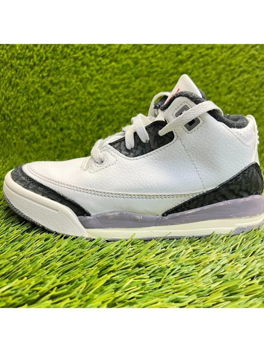 Nike Air Jordan 3 Retro Boys Size 13C White Athletic Basketball Shoes Sneakers